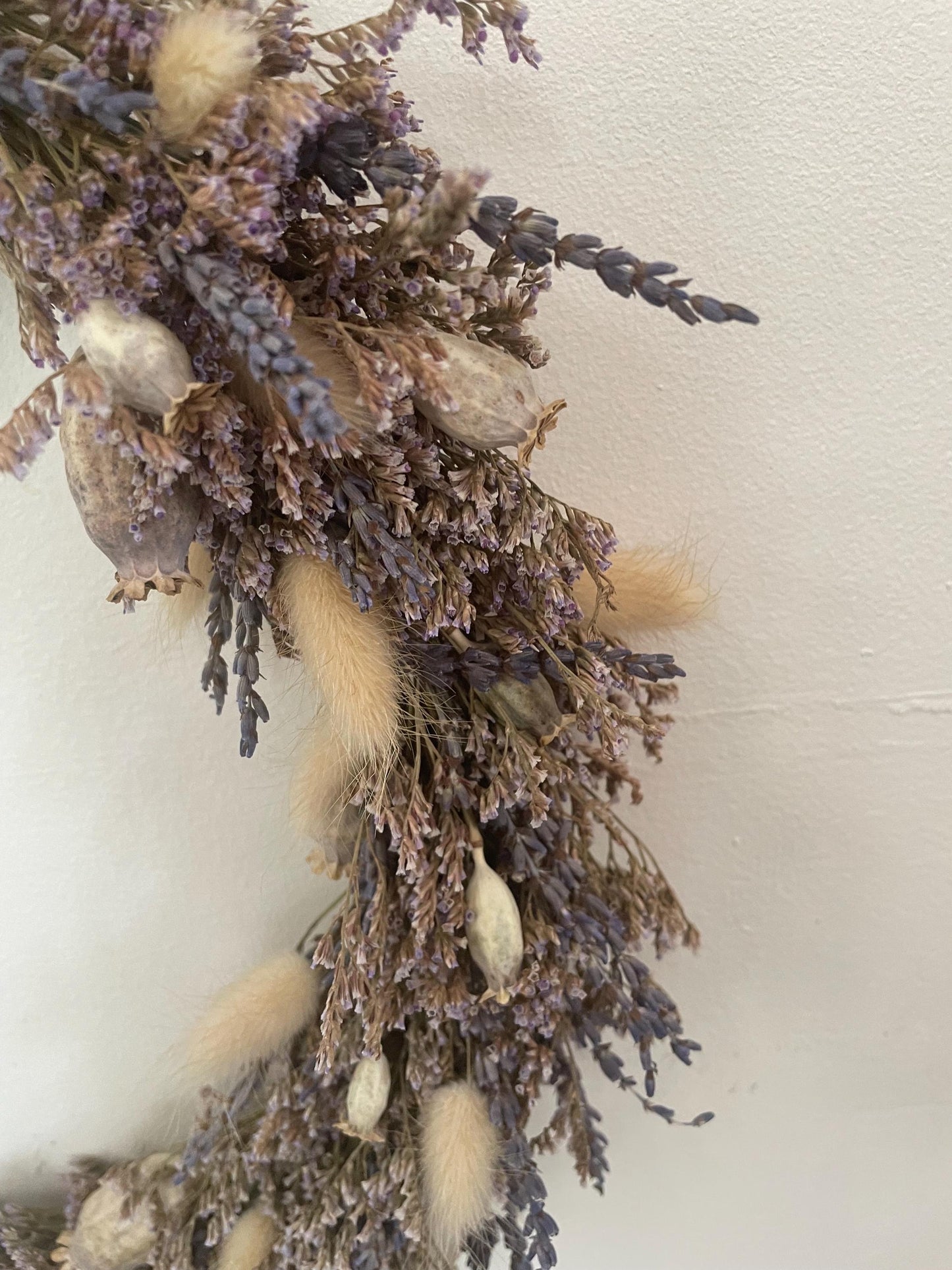 Dried Lavender Wreath, Sea Lavender, Poppy Seed Heads & Bunny's tails